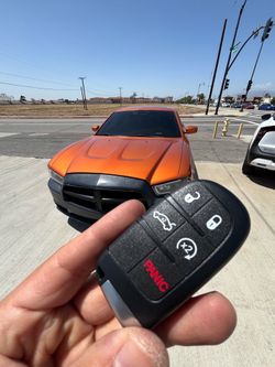 Llaves de autos / car keys and remotes