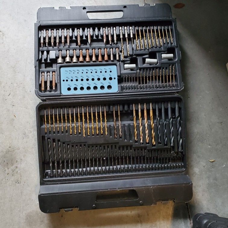 Large Drill Bit Set With Case Alot Of Pieces Address In Description