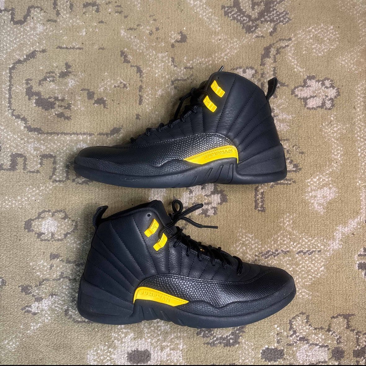 Jordan 12 Black Taxi
