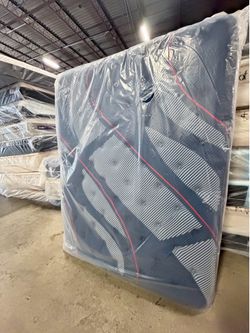 Queen mattress Sealy posturepedic plus elite medium pillowtop