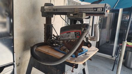 Radial saw trabajan bien