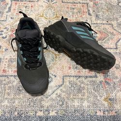 Waterproof Women’s Hiking Shoes-