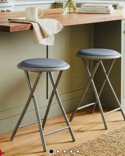 2 Foldable Stools 24x14