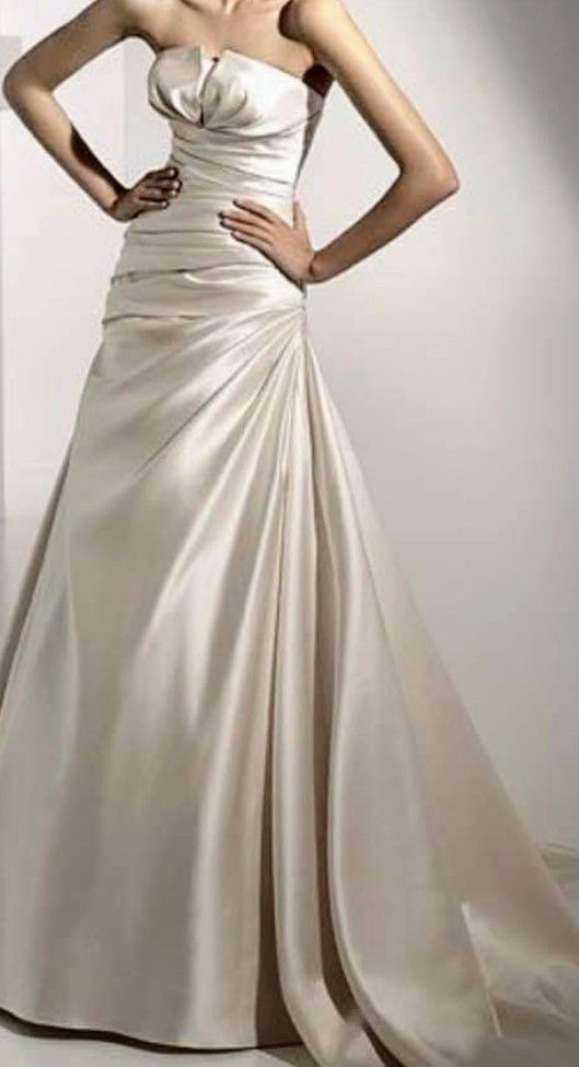 Pronovias weddingg Dress