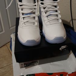 Legend Blue Retro 11s Size 9