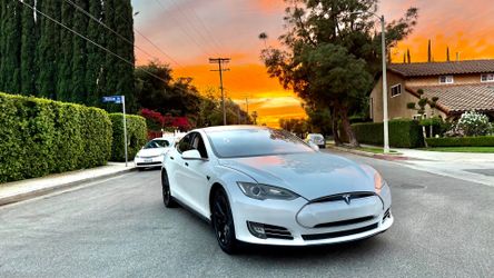 2013 Tesla S