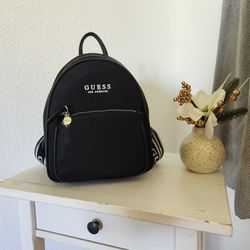 Guess Backpack Colors Black/White