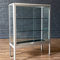 Vintage Post Modern Aluminum & Glass Bookcase Shelf Unit, c.1980's - Delivery Available 
