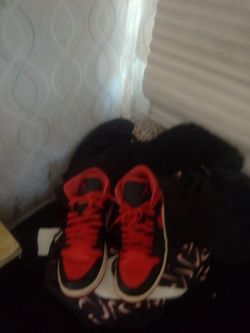There Jordans and they just need to be cleaned