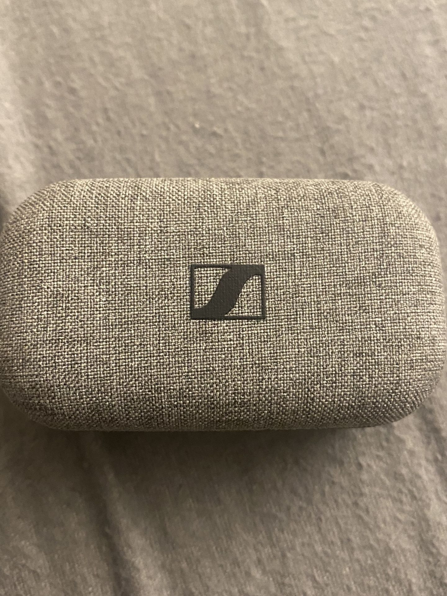 Earbuds