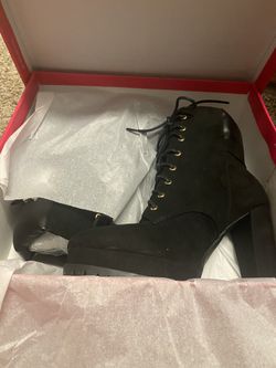 Black platform hiker boots