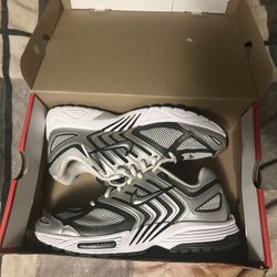 Brand New Nike Air Pegasus 2005 