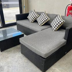 Wicker outdoor setting 