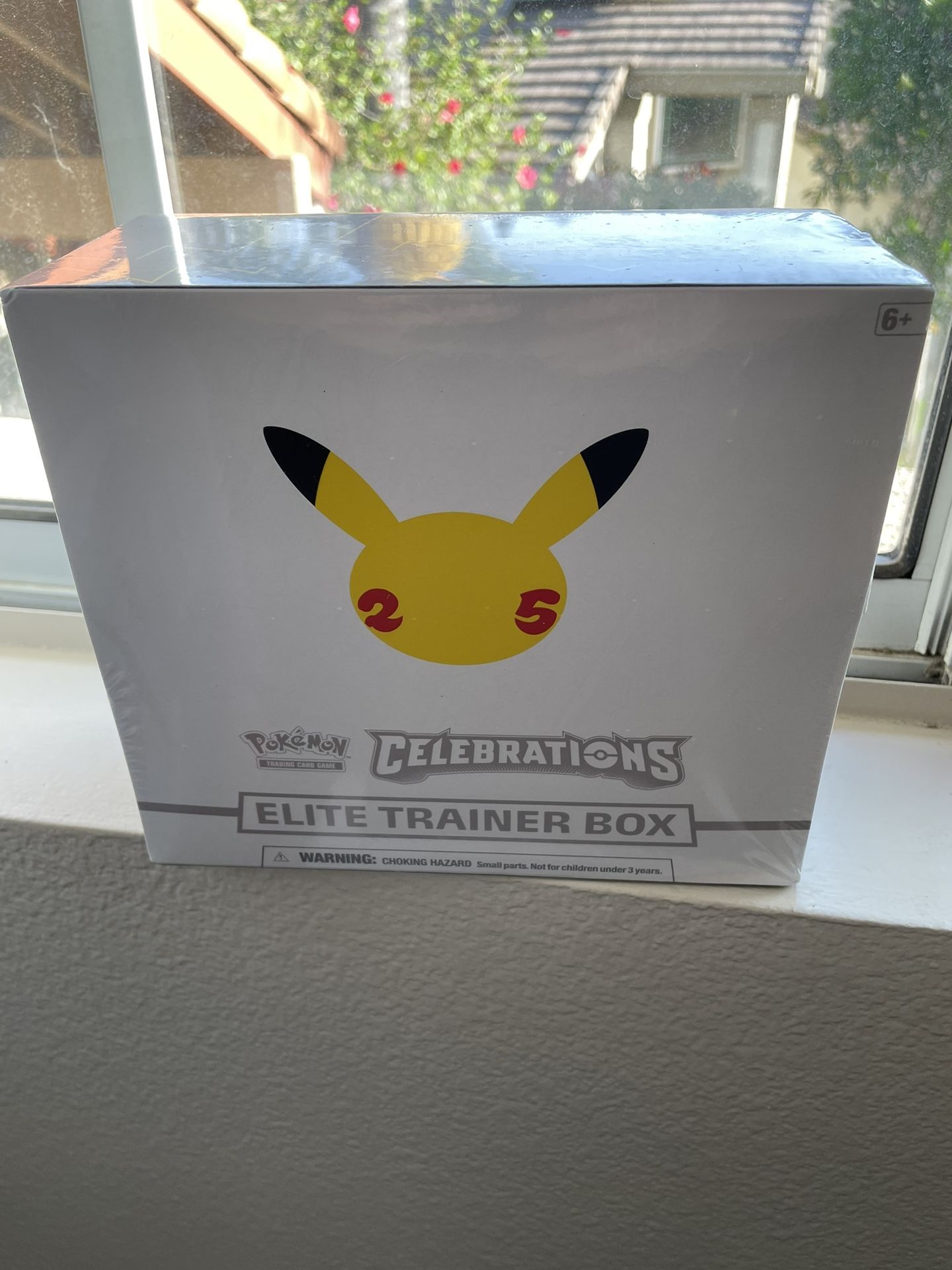 Celebrations Elite Trainer Box