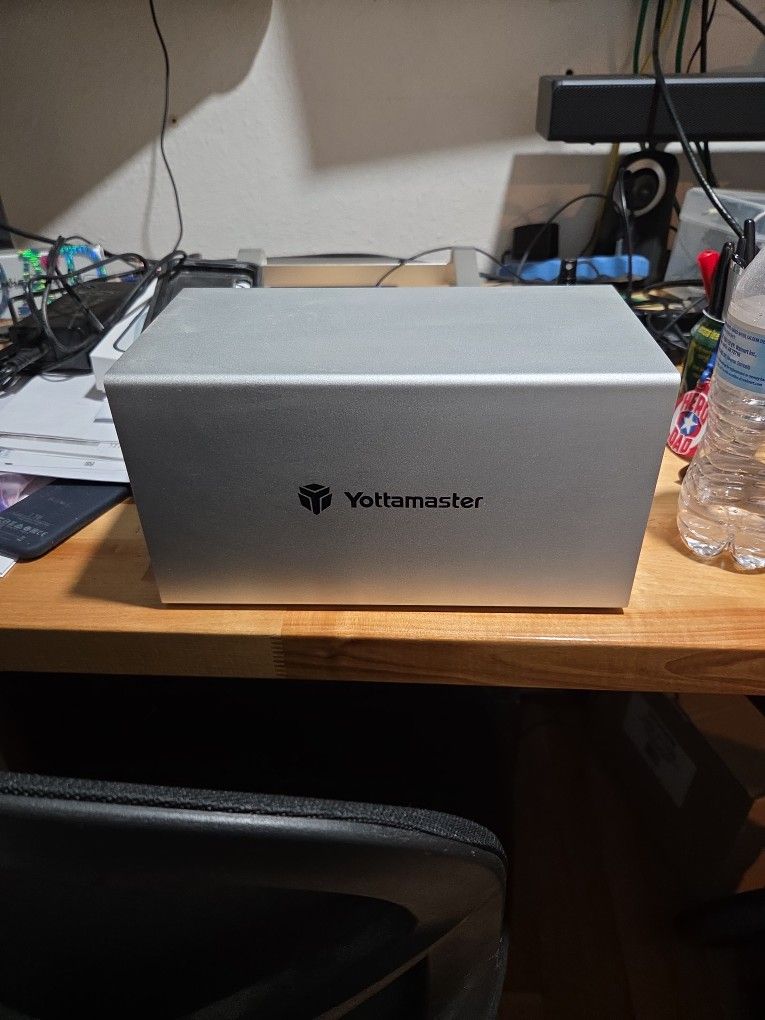 Yottamaster External Storage/4 Bay w/ 2 -2TB WD Black HDDs