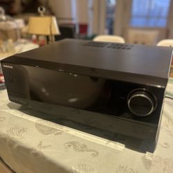 Samsung AV-R720 7.1 Channel Receiver.