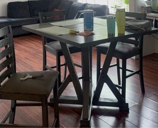 Kitchen table