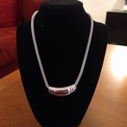 Liz Claiborne Silver Tone Necklace.