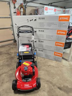 Brand new Toro personal pace SmartStow Self-Propelled Lawnmowers 
$449 . Free Assembly