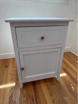 White Nightstand / End Table with Drawer & Cabinet