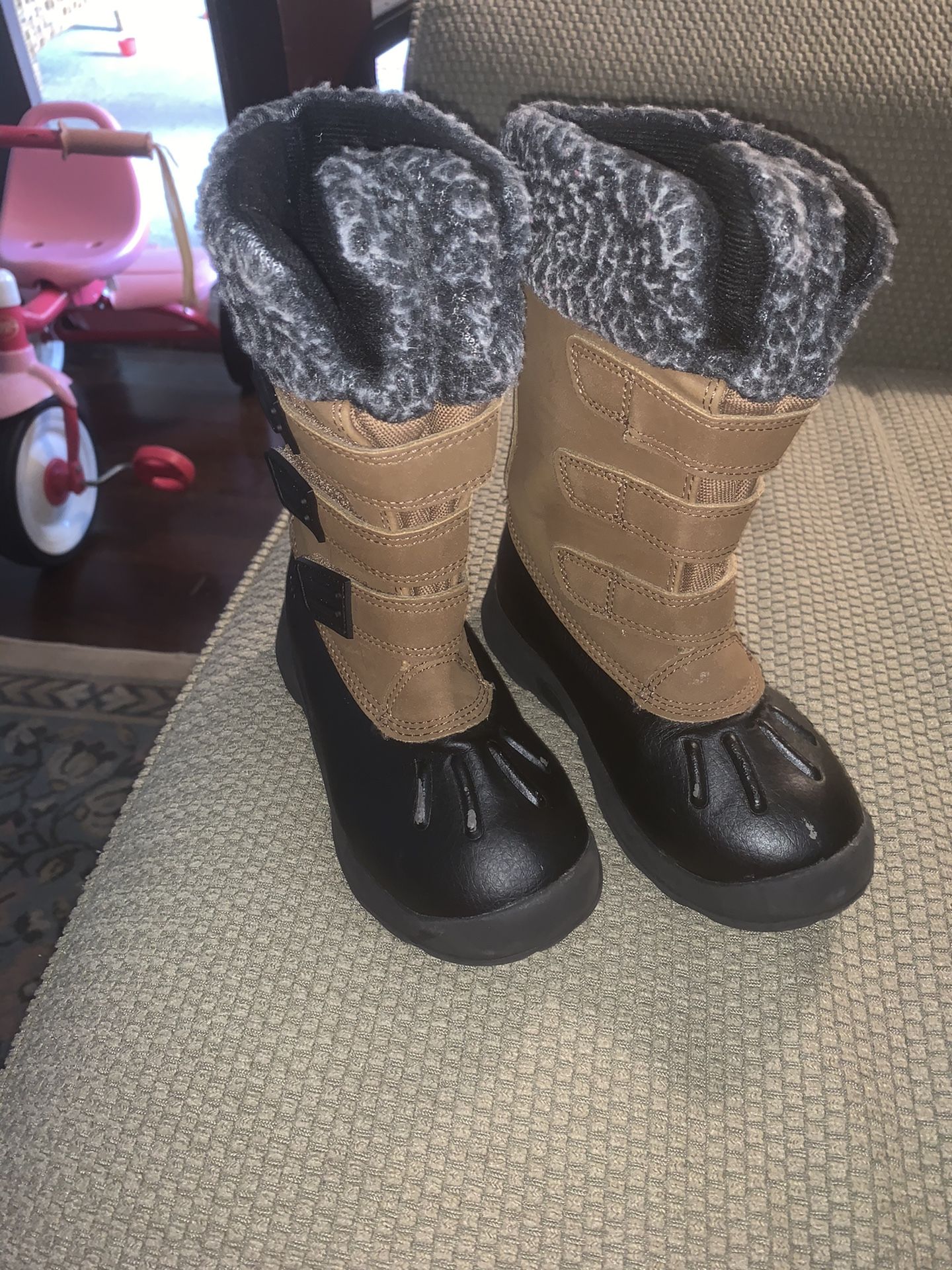 Size 10 Toddler Snow Boot Unisex