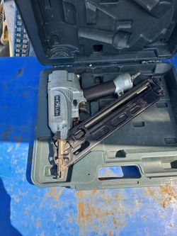 Pistola hitachi de finis. O para sairin