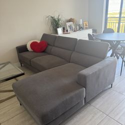 Couch With Adjustable Head Rest (L Shaped) 