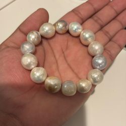 Eddison Pearl Stretchy Bracelot