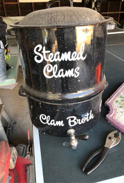 Clam pot / steamer