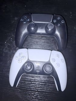 Two Ps5 controllers