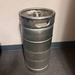 Beer Keg. 29.3 Liters. 7.7 Gallons. 