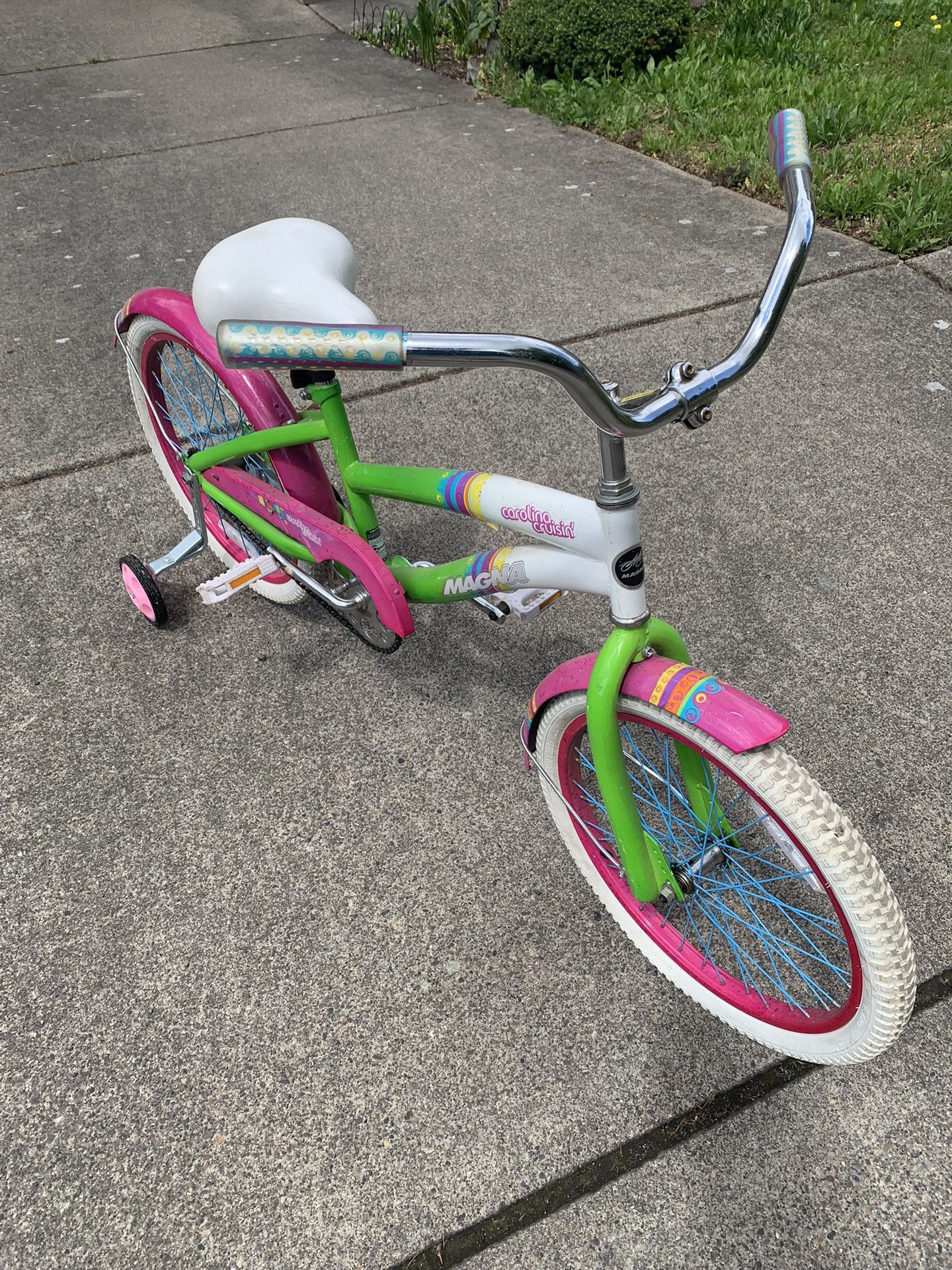Magna Caroline Crusin’ Girls Bike