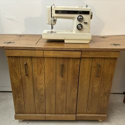 Kenmore 14 Stitch Sewing Machine With Table
