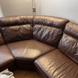 Leather Sectional Sofa / Electric Recliner