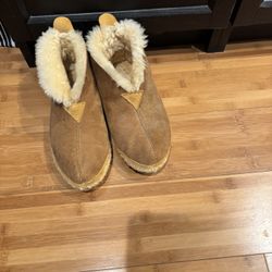 LL BEAN SLIPPERS