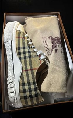 Burberry shoes
