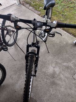 White Mountain Bike with Suspension Fork by HUFFY