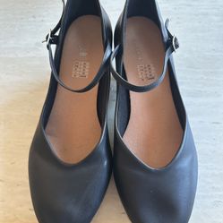 Bloch Dance Women's Broadway  Shoe - Size 10