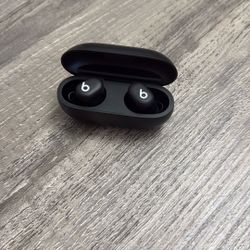 Beats Solo Buds
