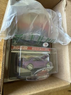 2020 Hot Wheels RLC Nissan Skyline GT-R R34 (BNR34) Purple + Patch & Pin