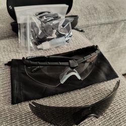 Black Oakley SI M Frame 2.0 Sunglasses 