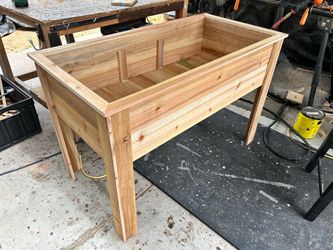 Cedar raised garden beds 🌶️🥒🍅🫐🫛🥦