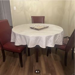 Dining Room Table 4 Chairs