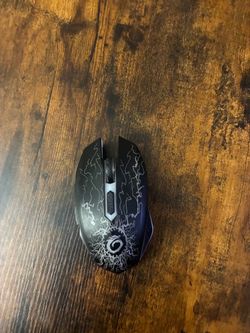 Black Gaming Mouse, Silent, Dragon and Lighting Design