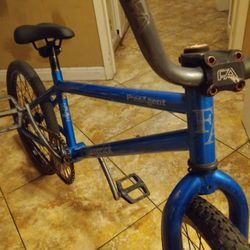 Free Agent Maverick Bmx Bike