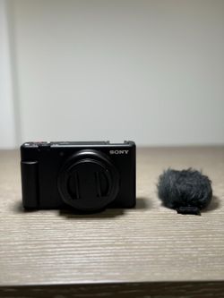 Sony ZV-1F vlog creator camera