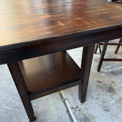 High Top Table 4 Chairs