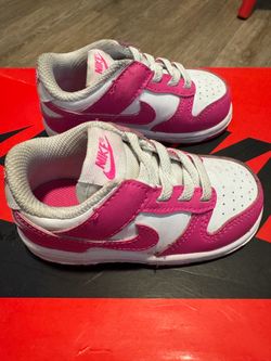 Pink baby girl Dunks sz 6C