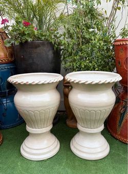 Clay pots  🌺 24” tall 15” wide