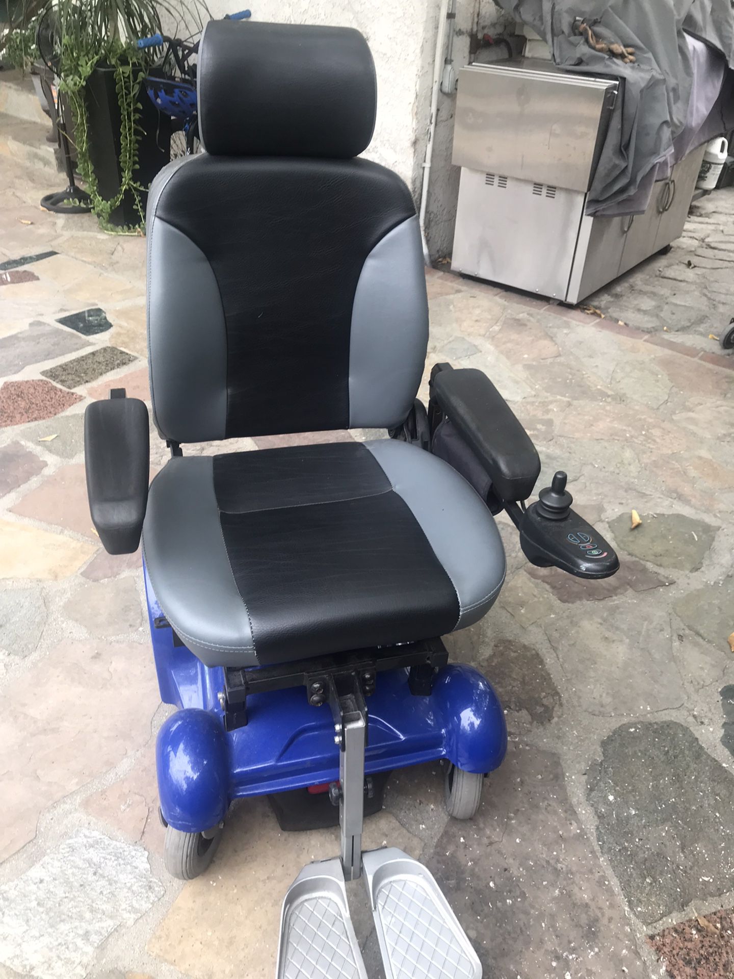 Electric wheelchair Power wheelchair
